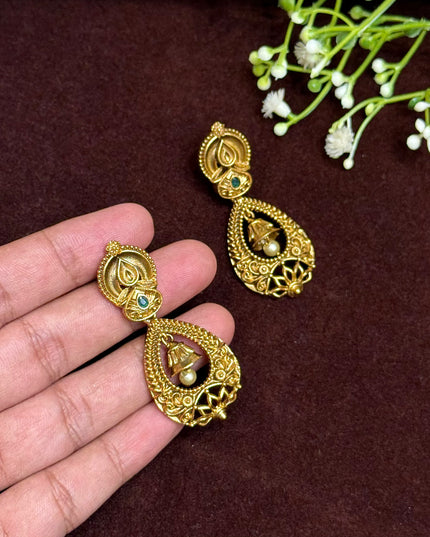 Earrings 107181