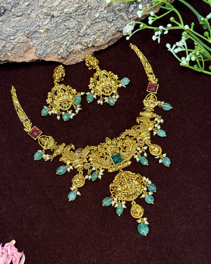 Antique Neck Set 107183