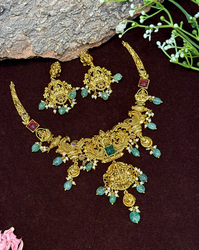 Antique Neck Set 107183