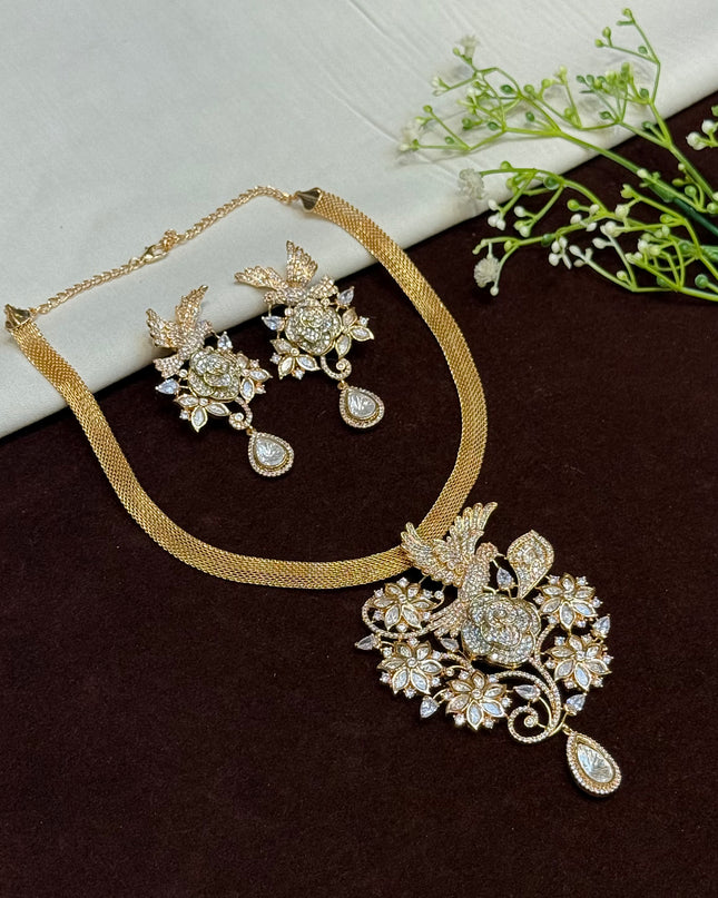 Antique Neck Set 107195