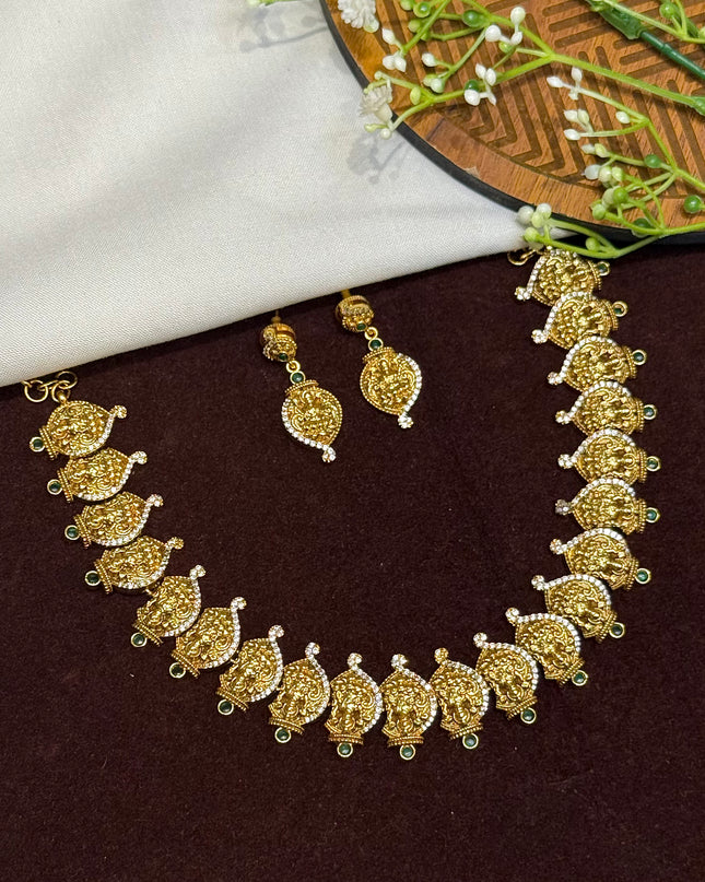 Antique Neck Set 107211