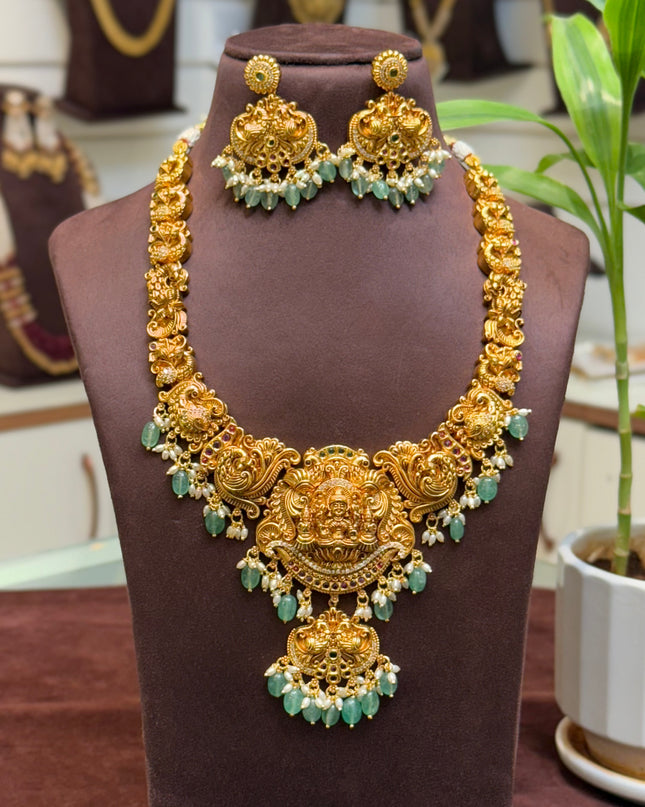 Antique Neck Set 107280