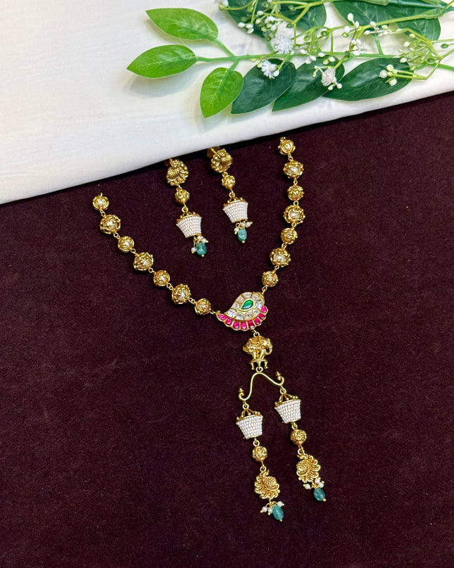Antique Neck Set 107328