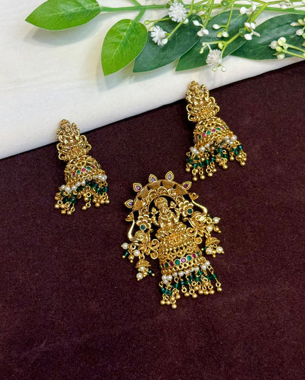 Pendant with Earrings 107333