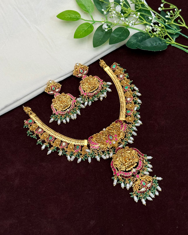 Kundan Neck Set 107423