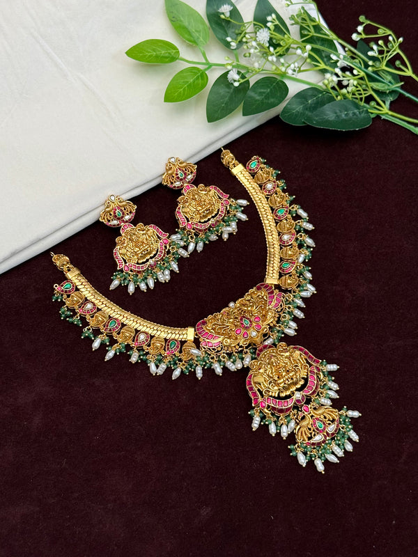 Kundan Neck Set 107423