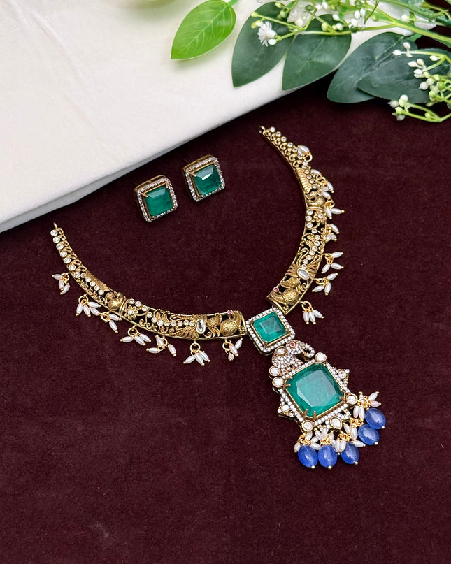 Antique Neck Set 107424