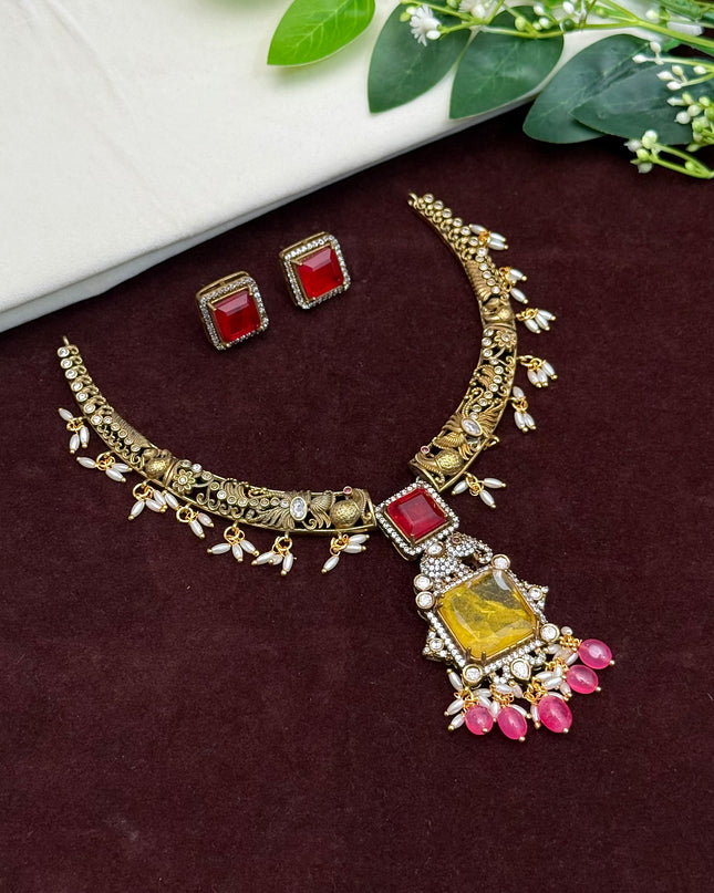 Antique Neck Set 107424