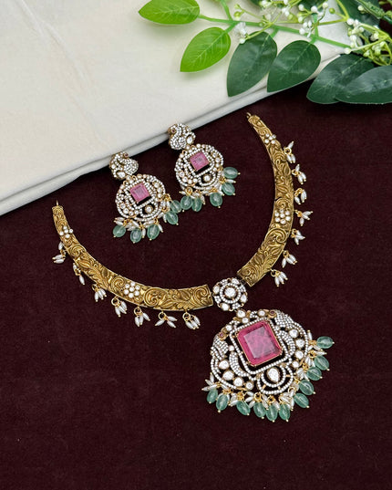 Antique Neck Set 107433