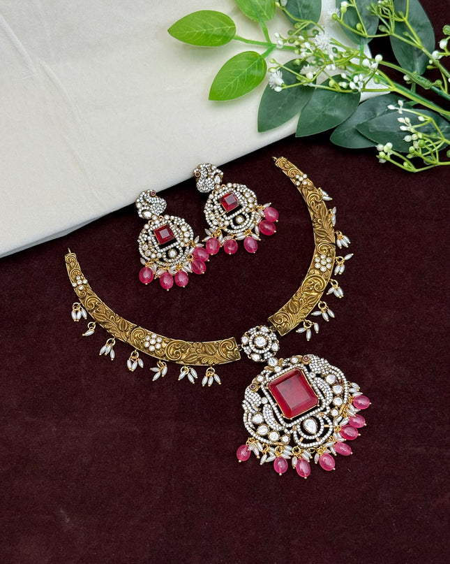 Antique Neck Set 107433