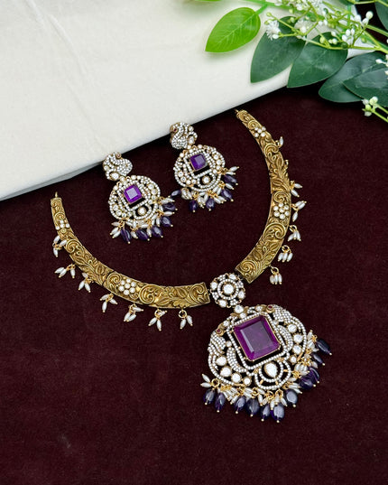 Antique Neck Set 107433