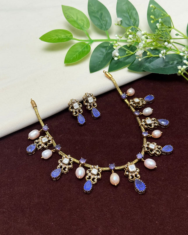Antique Neck Set 107454