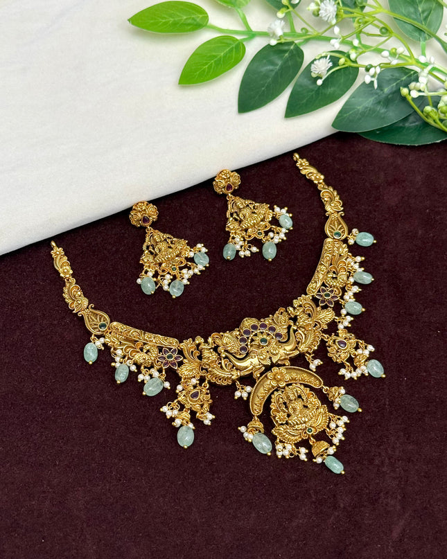Antique Neck Set 107461