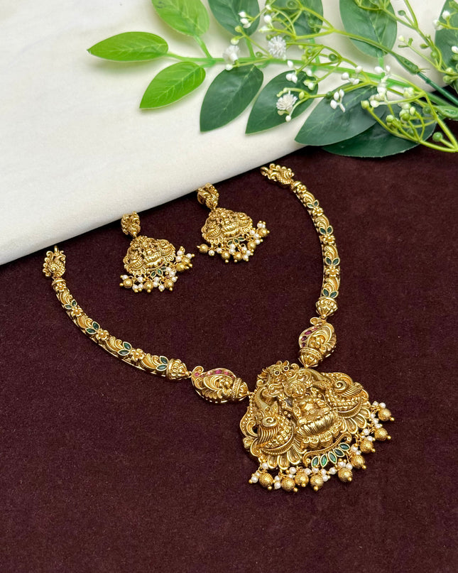 Antique Neck Set 107905