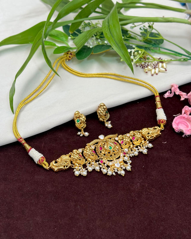 Antique Neck Set 107478