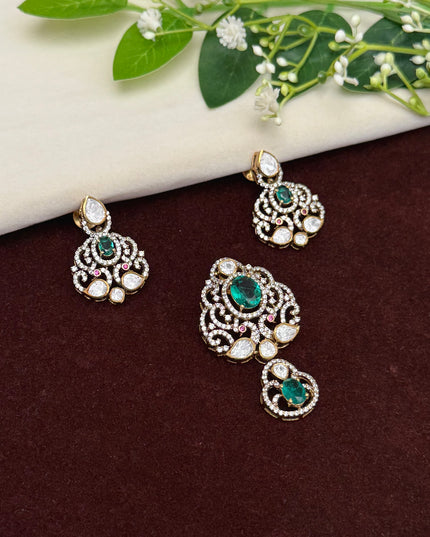 92.5 Silver Pendant with Earrings 107486