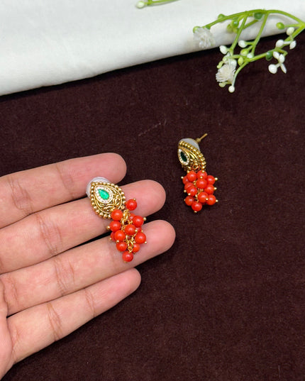 Antique Earrings 107607