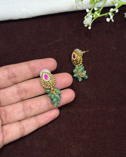 Antique Earrings 107607