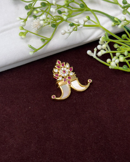 Puligoru Pendant 107640