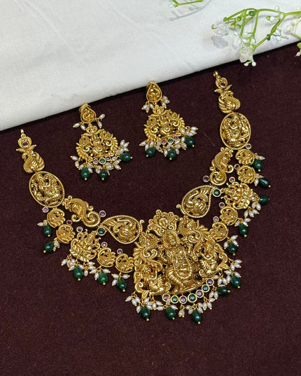 Antique Neck Set 107712