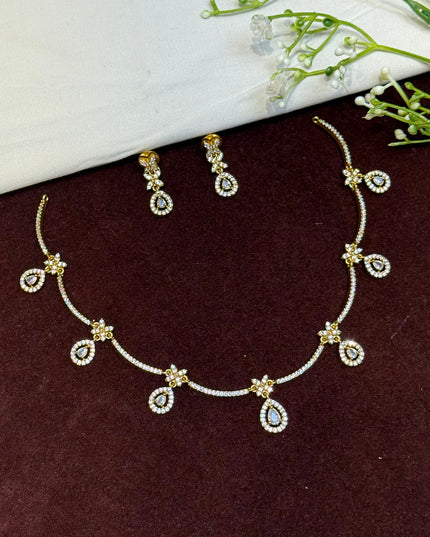 Antique Neck Set 107725