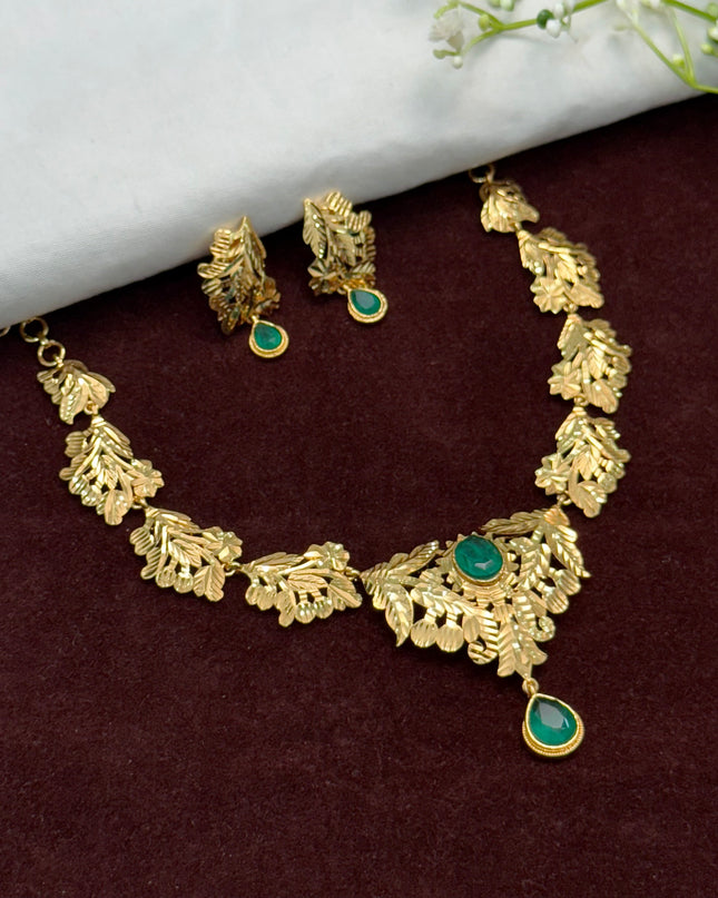 Antique Neck Set 107828
