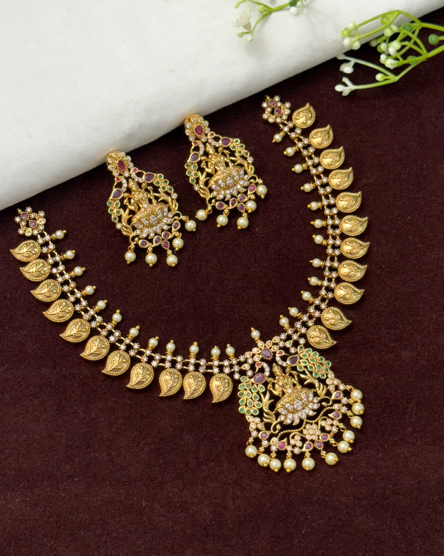 Antique Neck Set 107890