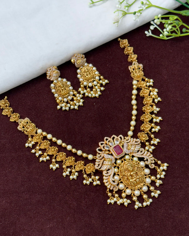Antique Neck Set 107891