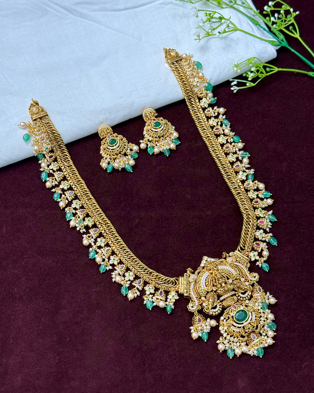 Antique Neck Set 107915