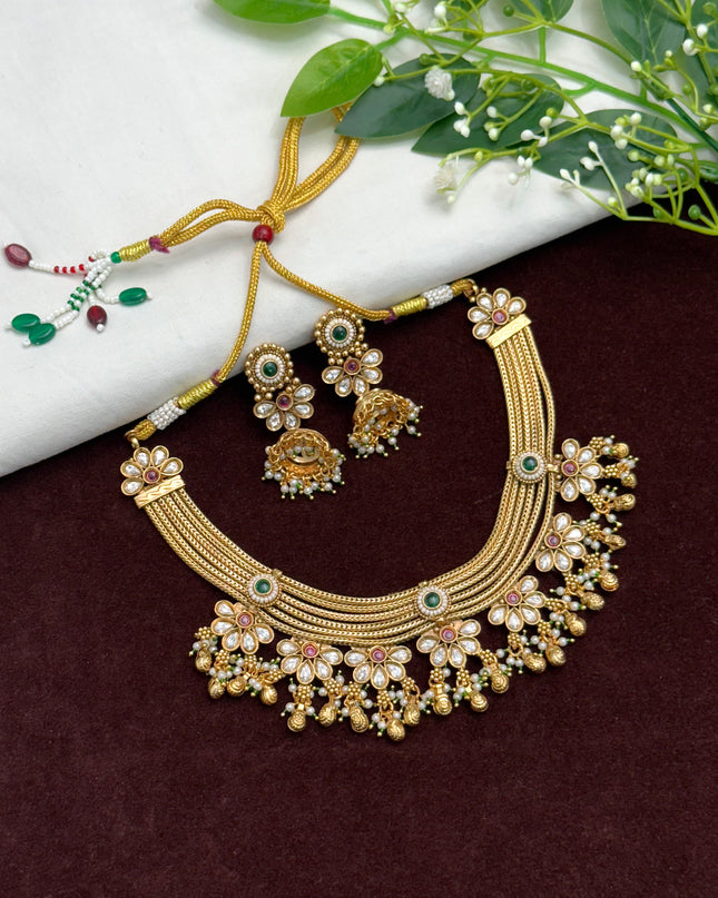 Antique Neck Set 107989