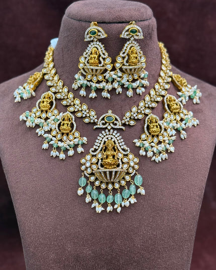 Antique Neck Set 107990