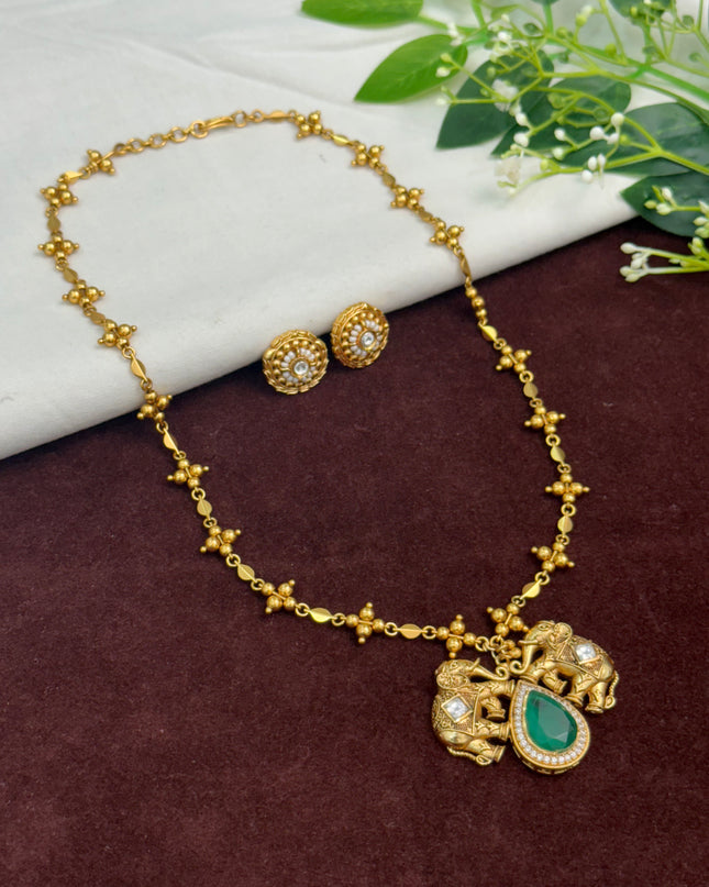 Antique Neck Set 107994