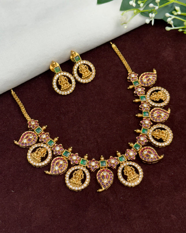 Antique Neck Set 108059