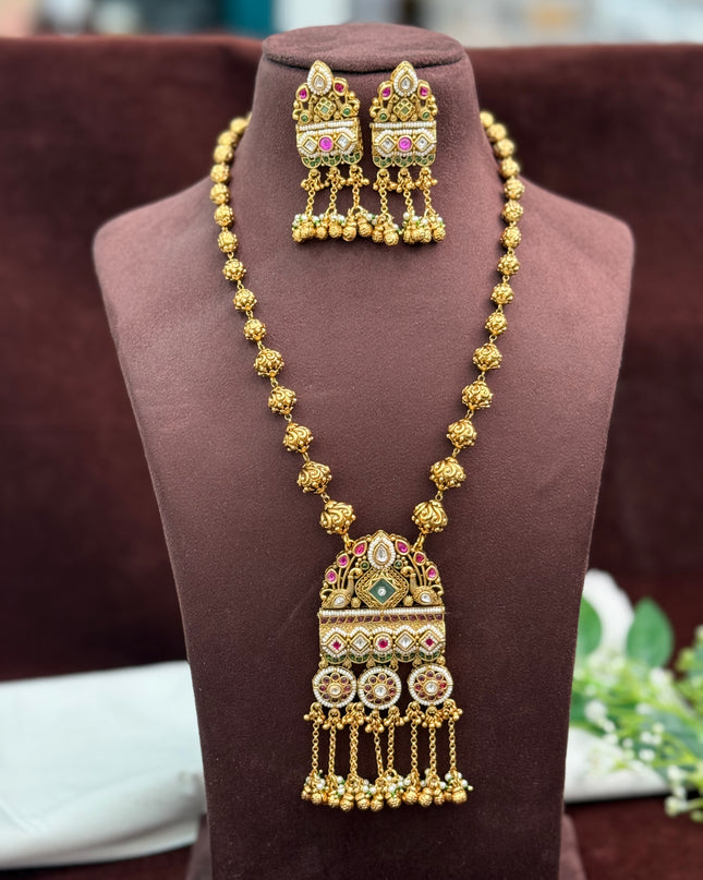 Antique Neck Set 108060