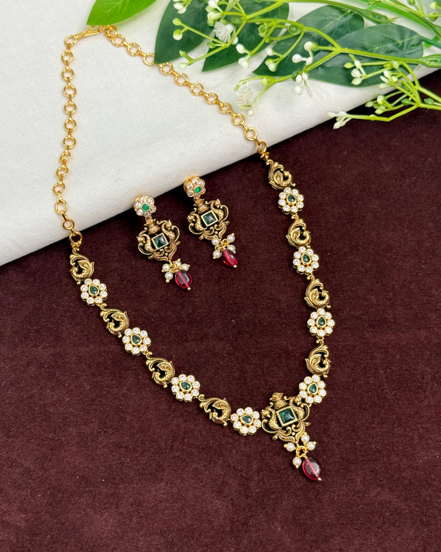Antique Neck Set 108124
