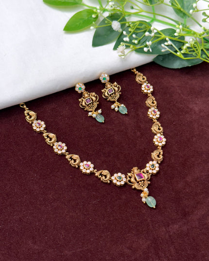 Antique Neck Set 108124