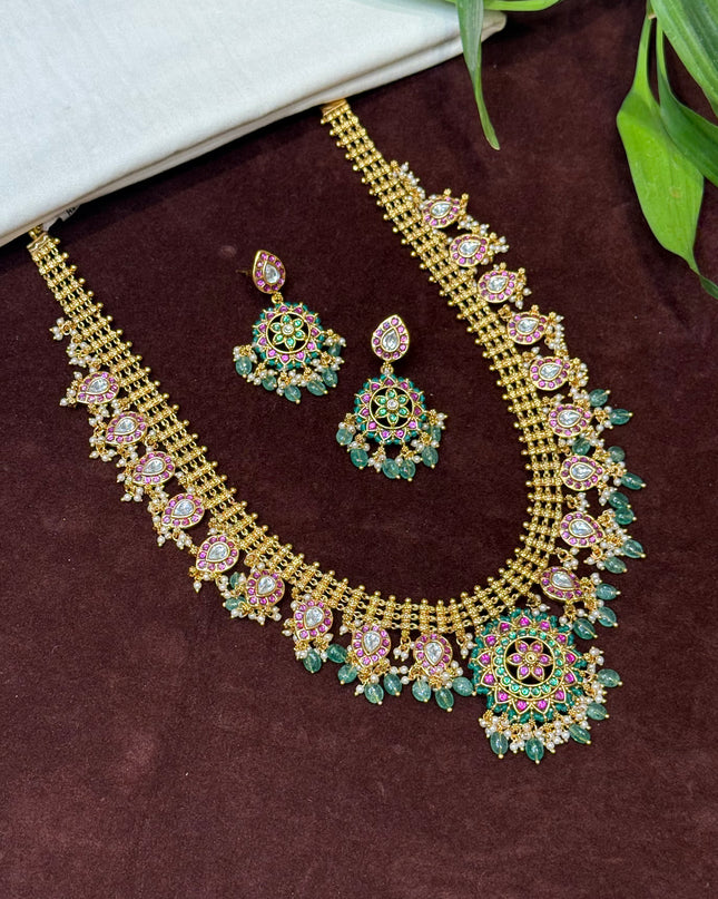 Kundan Neck Set 108160