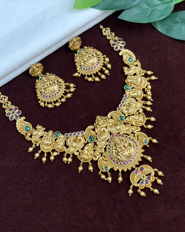 Antique Neck Set 108183