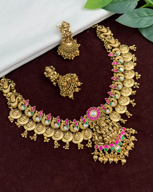 Antique Neck Set 108189