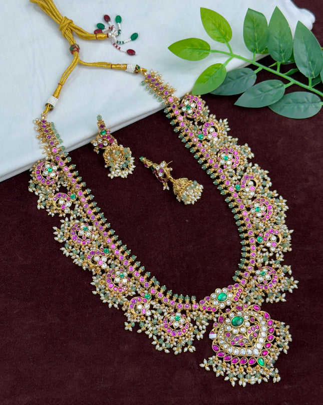 Antique Kundan Neck Set 108194