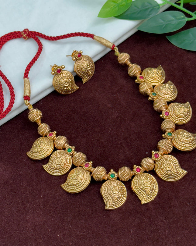 Antique Neck Set 108197