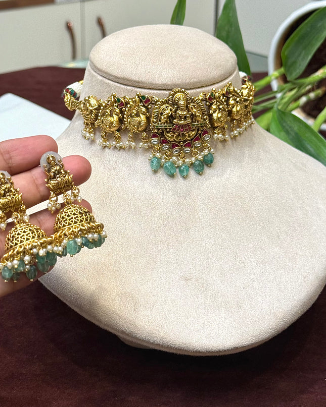 Antique Neck Set 108201