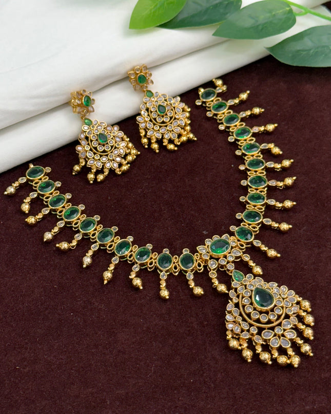 Antique Neck Set 108274