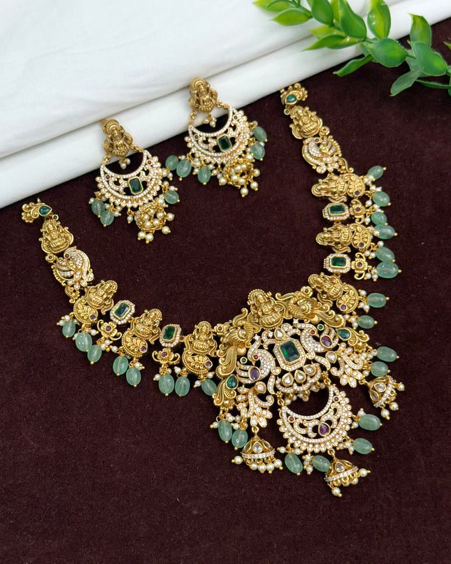 Antique Neck Set 108277
