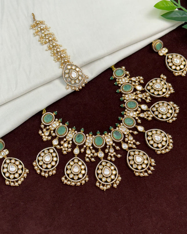 Victorian Neck Set 108281
