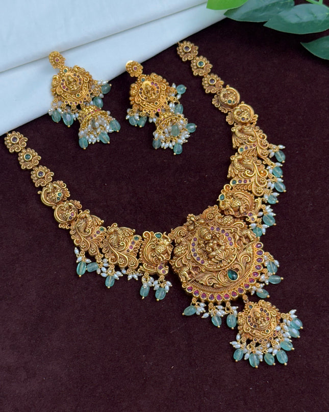 Antique Neck Set 108289