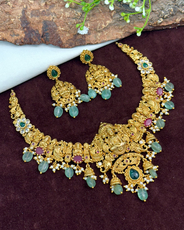 Antique Neck Set 108313
