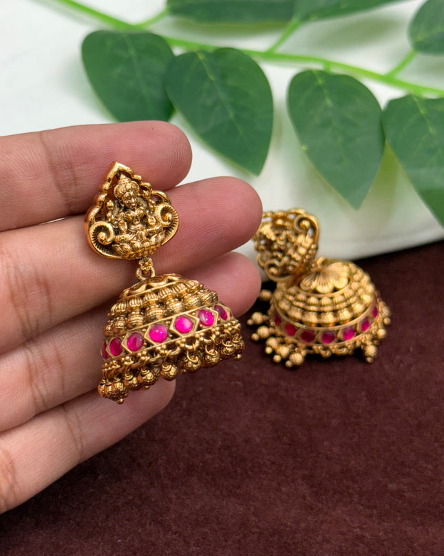 Antique Earrings 108314