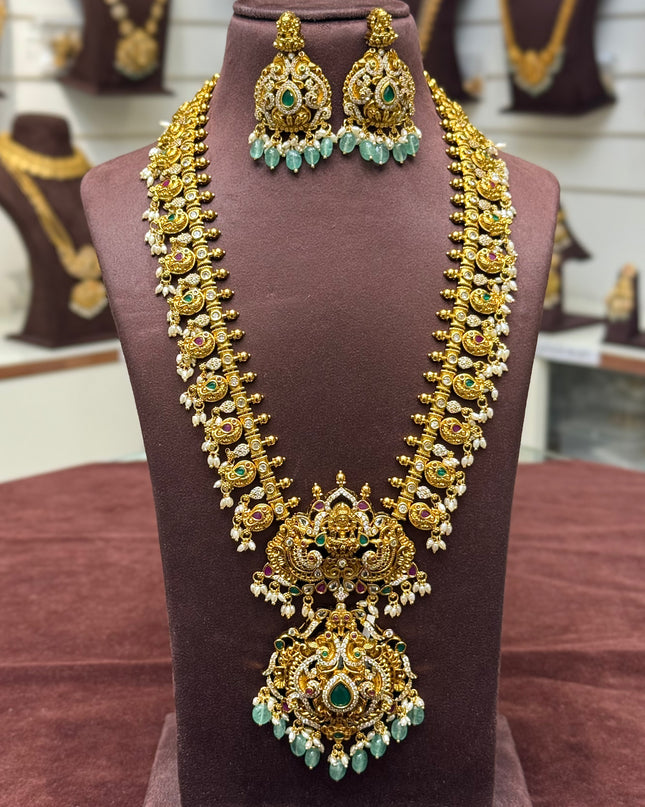 Antique Neck Set 108359