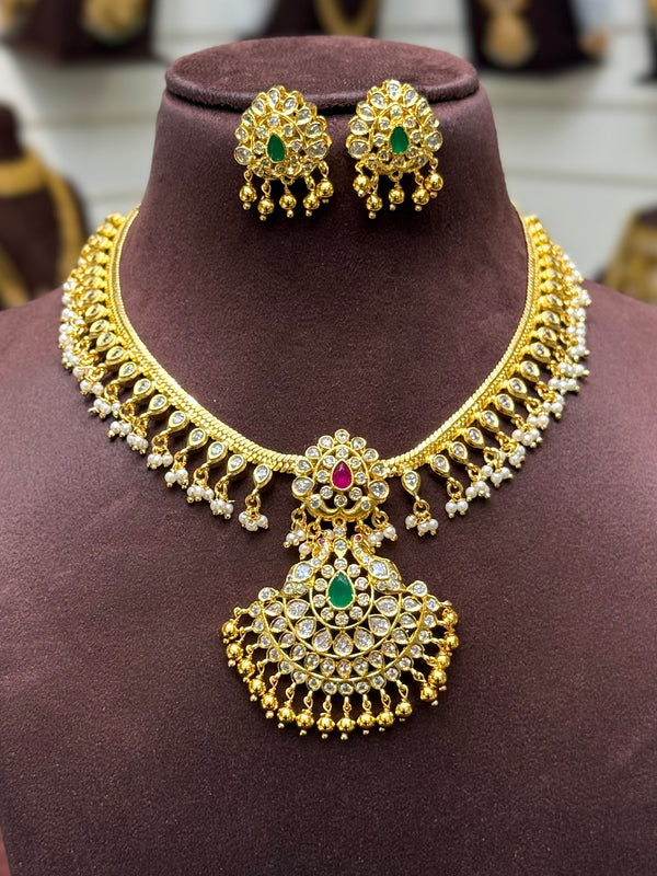 Antique Neck Set 108361